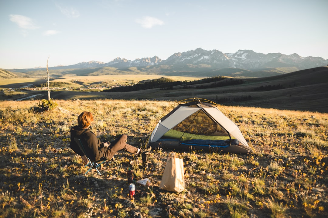 How to Choose the Best Gear for Outdoor Camping Trips
